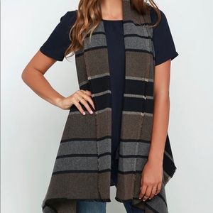 Like new BB Dakota vest size M. Boho unique